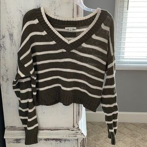 american eagle sweater